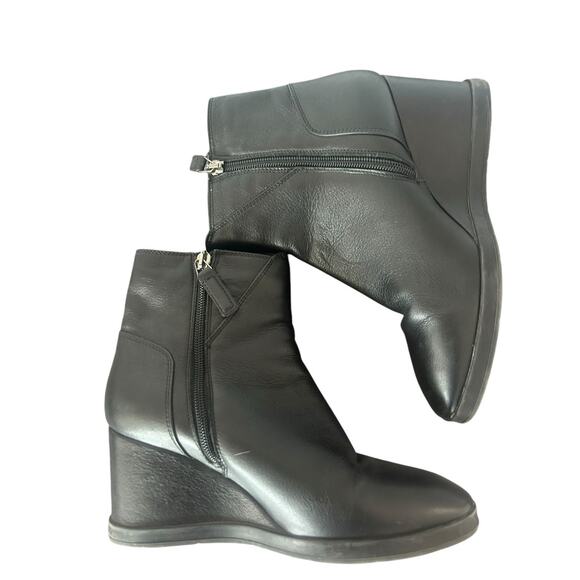 AQUATALIA Women's Judy Black Leather Boot Wedge Waterproof 7 1/2 - Picture 6 of 7